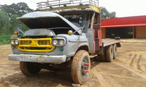 ขายเทนเล่อร์หน้ายาว เครื่อง168 สโลว คานหน้าใหญ่ พวงมาลัยพาวเว่อ สองเพลาใหญ่ ขึนแม็คโค200