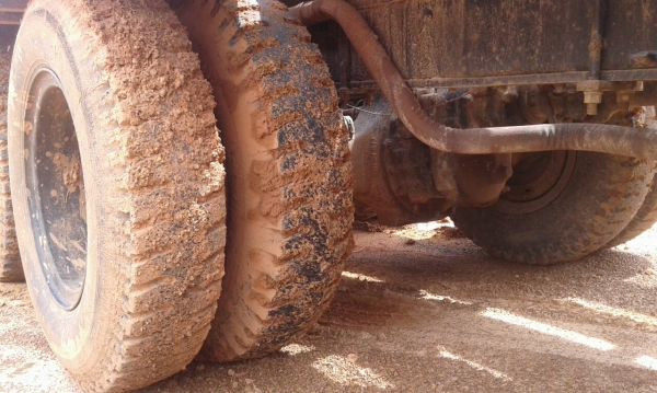 ขายเทนเล่อร์หน้ายาว เครื่อง168 สโลว คานหน้าใหญ่ พวงมาลัยพาวเว่อ สองเพลาใหญ่ ขึนแม็คโค200