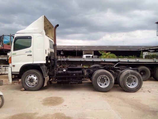 ขายรถสิบล้อหัวลาก HINO เครื่อง 380 แรง ปี 56 เดิมๆ พร้อมใช้งาน ขายรถสิบล้อหัวลาก HINO เครื่อง 380 แรง ปี 56 เดิมๆ พร้อมใช้งาน