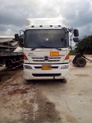 ขายรถสิบล้อหัวลาก HINO เครื่อง 380 แรง ปี 56 เดิมๆ พร้อมใช้งาน