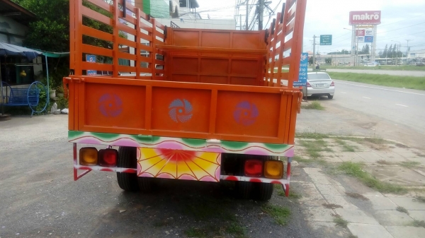 อีแต๋น  6  ล้อต่อใหม่