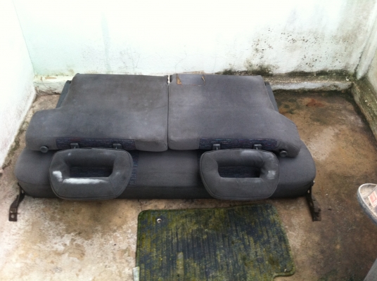 เบาะหลัง isuzu mu 2ประตู   2000 บาท