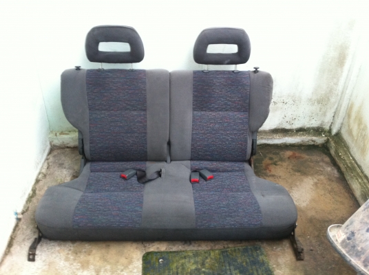 เบาะหลัง isuzu mu 2ประตู   2000 บาท