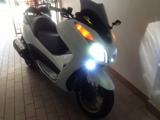 ขาย forza 300 ปี57 รถวิ่งน้อยเเต่งสวยตามรูปไม่เคยล้มทะเบียนไม่ขาดไม่ค่อยได้ขี่