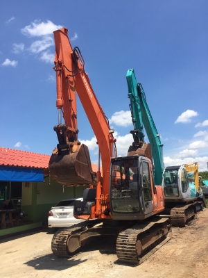 ขายค่ะ HITACHI  ZX120  มาใหม่ เก่าญี่ปุ่น   สภาพสวย  เดิมๆ  เครื่องปั๊มดี  ไฟ้ฟ้าเต็ม โทร 089-7462641  สุวรรณี