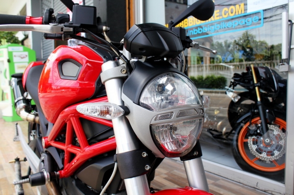 ขาย DUCATI M795 รถสวยวิ่งน้อย พร้อมท่อแต่ง รับแลก-เปลี่ยน / จัดไฟแนนซ์ได้