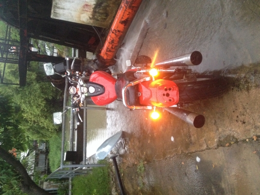 ขายมอเตอร์ไซ ขายมอเตอร์ไซค์ 250 ซีซีสองสูบ ขายมอเตอร์ไซ ขายมอเตอร์ไซค์ 250 ซีซีสองสูบ