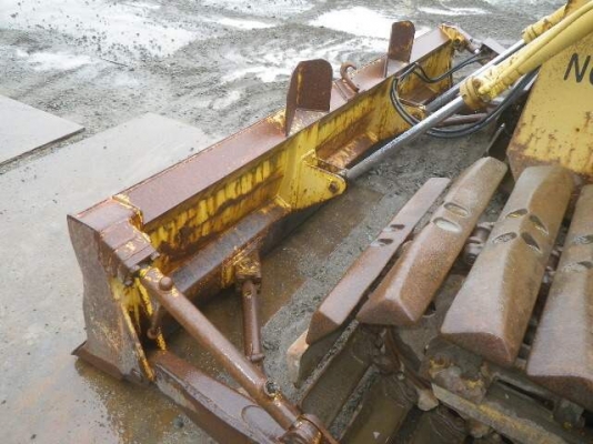 ขาย MITSUBISHI  BD2G  มาใหม่  เก่าญี่ปุ่นแท้  สภาพสวย  แทรคใหญ่  สนใจโทร 089-7462641  สุวรรณี