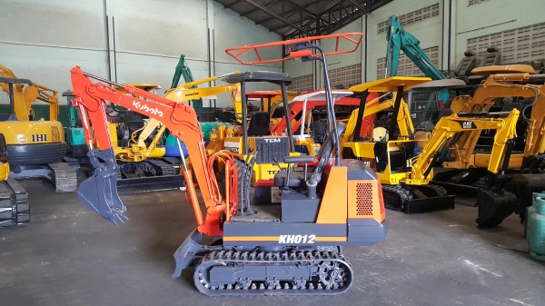 ขาย รถขุด KUBOTA รุ่น KH012 มือสองญี่ปุ่น คันเล็ก สามารถ ขึ้นรถปิคอัพได้ แทรกยางสวย สวยพร้อมใช้งาน มือถือ/LINE ID : 0818753444 ขาย รถขุด KUBOTA รุ่น KH012 มือสองญี่ปุ่น คันเล็ก สามารถ ขึ้นรถปิคอัพได้ แทรกยางสวย สวยพร้อมใช้งาน มือถือ/LINE ID : 0818753444