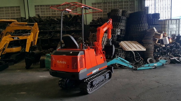 ขาย รถขุด KUBOTA รุ่น KH012 มือสองญี่ปุ่น คันเล็ก สามารถ ขึ้นรถปิคอัพได้ แทรกยางสวย สวยพร้อมใช้งาน มือถือ/LINE ID : 0818753444 ขาย รถขุด KUBOTA รุ่น KH012 มือสองญี่ปุ่น คันเล็ก สามารถ ขึ้นรถปิคอัพได้ แทรกยางสวย สวยพร้อมใช้งาน มือถือ/LINE ID : 0818753444