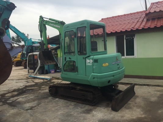 ขาย MITSUBISHI MM30  มาใหม่  เก่าญี่ปุ่นแท้  สภาพดี   มีเก๋งพร้อม  เครื่องปั๊มดี  โทร 089-7462641  สุวรรณี