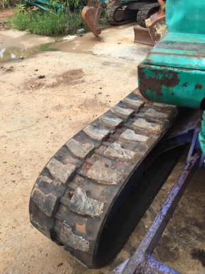 ขายค่ะ KOMATSU PC40-7E  มาใหม่  เก่าญี่ปุ่น  เครื่องดำ ระบบคล่อง สนใจโทร  089-7462641  สุวรรณี