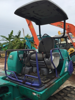 ขายค่ะ KOMATSU PC40-7E  มาใหม่  เก่าญี่ปุ่น  เครื่องดำ ระบบคล่อง สนใจโทร  089-7462641  สุวรรณี