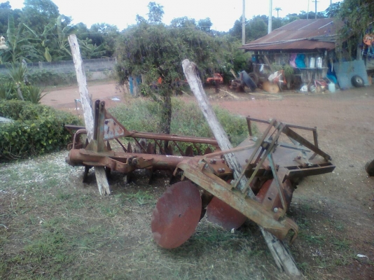 ขายรถไถ 77