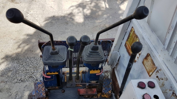 ขายด่วนรถแบคโฮKOMATSU-PC28UUครื่องดีปั่มแรงเทียบเท่าPC30รถนอกเพิ่งนำเข้ามาใหม่ยังไม่เคยใช้งานในเมืองไทยเลย