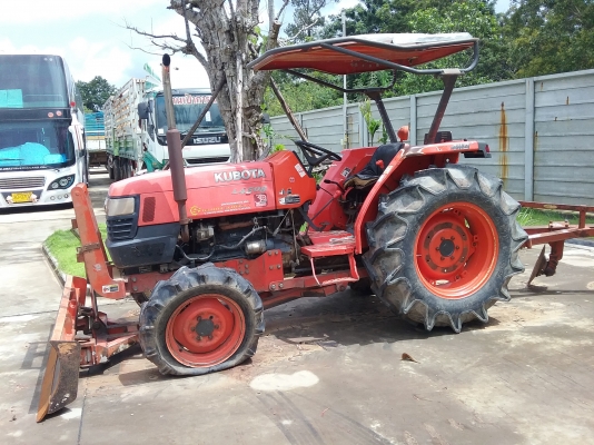 ขาย 195,000 รถไถ KUBOTA L 4508 2 เพลา พร้อมอุปกร ใบมีด ผาน 3 เล่มทะเบียน รถสวยพร้อมใช้ 090-772-3710 090-772-3708 ขาย 195,000 รถไถ KUBOTA L 4508 2 เพลา พร้อมอุปกร ใบมีด ผาน 3 เล่มทะเบียน รถสวยพร้อมใช้ 090-772-3710 090-772-3708