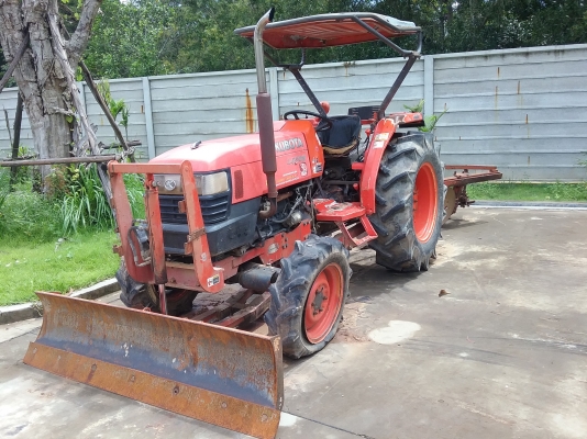 ขาย 195,000 รถไถ KUBOTA L 4508 2 เพลา พร้อมอุปกร ใบมีด ผาน 3 เล่มทะเบียน รถสวยพร้อมใช้ 090-772-3710 090-772-3708 ขาย 195,000 รถไถ KUBOTA L 4508 2 เพลา พร้อมอุปกร ใบมีด ผาน 3 เล่มทะเบียน รถสวยพร้อมใช้ 090-772-3710 090-772-3708