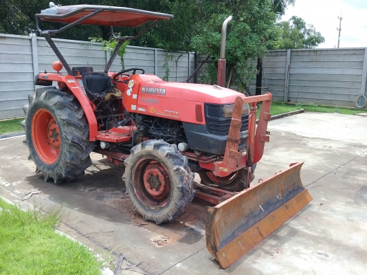 ขาย 195,000 รถไถ KUBOTA L 4508 2 เพลา พร้อมอุปกร ใบมีด ผาน 3 เล่มทะเบียน รถสวยพร้อมใช้ 090-772-3710 090-772-3708