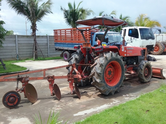 ขาย 195,000 รถไถ KUBOTA L 4508 2 เพลา พร้อมอุปกร ใบมีด ผาน 3 เล่มทะเบียน รถสวยพร้อมใช้ 090-772-3710 090-772-3708 ขาย 195,000 รถไถ KUBOTA L 4508 2 เพลา พร้อมอุปกร ใบมีด ผาน 3 เล่มทะเบียน รถสวยพร้อมใช้ 090-772-3710 090-772-3708