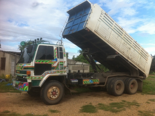 อีซุซุ ร๊อคกี้210 ฟุลเลอร์ ทิฟฟี่ สวยๆ