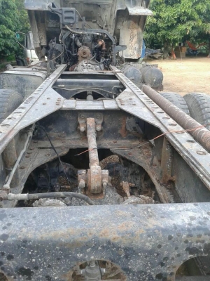 ขายzm 2เพลา เครื่องek100 230แรง ทะเบียนพร้อม