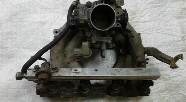 ขายชุดหัวฉีดของแท้ติดรถ ฮอนด้่าไทสึ ปี1999 โทร 0981818174 ส่งได้ครับ