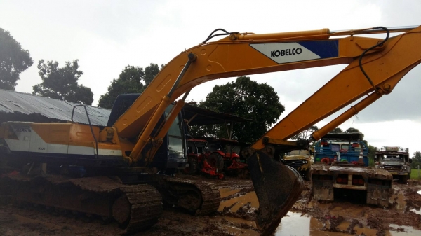 ขาย 625,000 KOBELCO sk 200-3  เล่มทะเบียน  เครื่องดี ไฟฟ้าตัด (อุปกรไฟอยู่ครบ)ช่วงล่างแน่น 090-772-3710 090-772-3708