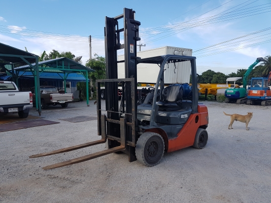 ขายรถยกtoyota2.5T.รุ่น8ล่าสุด.เสา4เมตรปั๊มแรงๆๆ