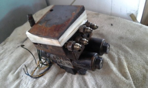 คอลโทลวาวส์ แกนเดียว