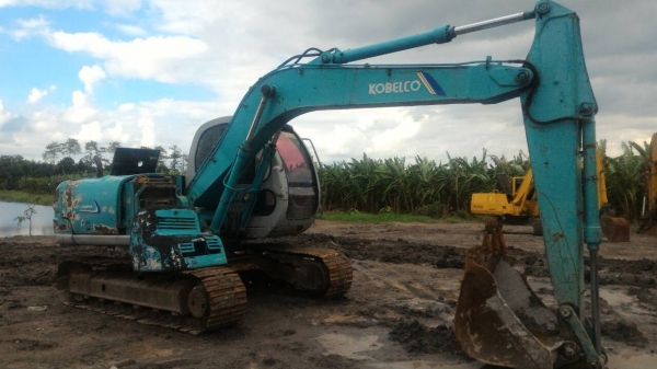 ขออนุญาตขายsk120มากไฟธรรมดาเอกสารใบชื้อขายไฟฟ้าครบช่วงล่างดีราคา580000บาทสนใจติดต่อช่างดำ0853224877-0988930465ครับผม