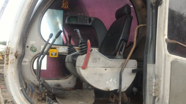 ขออนุญาตขายsk120มากไฟธรรมดาเอกสารใบชื้อขายไฟฟ้าครบช่วงล่างดีราคา580000บาทสนใจติดต่อช่างดำ0853224877-0988930465ครับผม