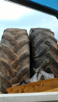 สอบถามได้ครับ ยางรถไถเบอร์ 16.9-30 ถอดจาก M7040 ราคา 1,500บาท อ.แกลง จ.ระยอง  มีบริการขนส่งทั่วไทย DC Tractor Rayong 0818618678,0899347475 https://www.facebook.com/DC-Tractor-Rayong-3071545327&hellip;/shop&hellip; id line=081-8618678 id line=089-9347475