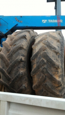 สอบถามได้ครับ ยางรถไถเบอร์ 16.9-30 ถอดจาก M7040 ราคา 1,500บาท อ.แกลง จ.ระยอง  มีบริการขนส่งทั่วไทย DC Tractor Rayong 0818618678,0899347475 https://www.facebook.com/DC-Tractor-Rayong-3071545327&hellip;/shop&hellip; id line=081-8618678 id line=089-9347475