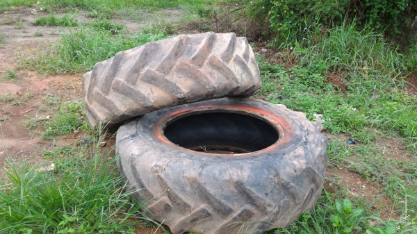 สอบถามได้ครับ ยางรถไถเบอร์ 16.9-30 ถอดจาก M7040 ราคา 1,500บาท อ.แกลง จ.ระยอง  มีบริการขนส่งทั่วไทย DC Tractor Rayong 0818618678,0899347475 https://www.facebook.com/DC-Tractor-Rayong-3071545327&hellip;/shop&hellip; id line=081-8618678 id line=089-9347475