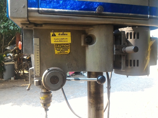 (มาอีก 35 ตัว)สว่านแท่น Clausing ของอเมริกา ตัวใหญ่สูง 2 ม. หน้าโต็ะกว้างมาก ไว้จับยึดชิ้นงาน ใช้ไฟ 220 V. ตัวใหญ่แข็งแรง