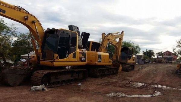 ขายดาวน์!! >>> Komatsu Pc130 รุ่น 8 <<< ช้าๆ อดแน่นอน 350,000 บาท เหลือ 18 งวด