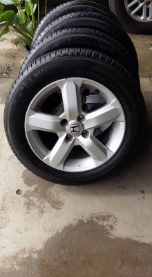 ขายล้อแม็ก city 15" ยางปี13 สนใจติดต่อ ตาเล็ก ล้อและยางครับ 081-3747940