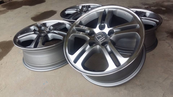 ขายล้อแม็ก crv g2 mc sport 16" สนใจติดต่อ ตาเล็ก ล้อและยางครับ 081-3747940 ขายล้อแม็ก crv g2 mc sport 16" สนใจติดต่อ ตาเล็ก ล้อและยางครับ 081-3747940