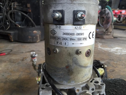 ขายปั๊มไฮโดลิค24v ตัดออกมาจากรถไฟฟ้า มี2ตัว ตัวล่ะ 3500บาท