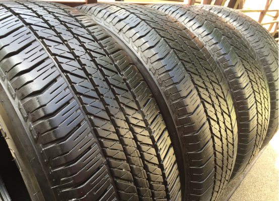 ยาง Bridgestone 265 65 17 ปี14 ดอกเยอะ ไม่มีปะ ราคาไม่แพง ยาง Bridgestone 265 65 17 ปี14 ดอกเยอะ ไม่มีปะ ราคาไม่แพง