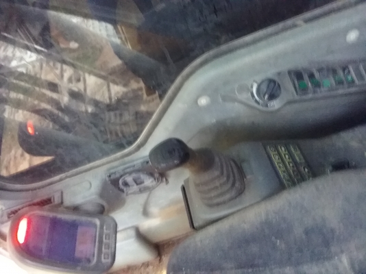 ขาย 1,050,000  VOLVO EC 210 B LC 14,000 ชม.เครื่องดี ปั้มแรง ไฟฟ้าครบ เอวแน่น ช่วงล่างเต็ม อินวอยท์ รถสวยพร้อมใช้เอกสารพร้อมโอน 090-772-3710 090-772-3708