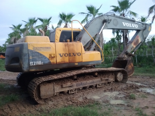 ขาย 1,050,000  VOLVO EC 210 B LC 14,000 ชม.เครื่องดี ปั้มแรง ไฟฟ้าครบ เอวแน่น ช่วงล่างเต็ม อินวอยท์ รถสวยพร้อมใช้เอกสารพร้อมโอน 090-772-3710 090-772-3708
