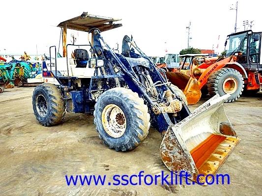 ขายรถตัก KOMATSU WR11-1 ซีเรียล 30xxx นำเข้าจากญี่ปุ่น