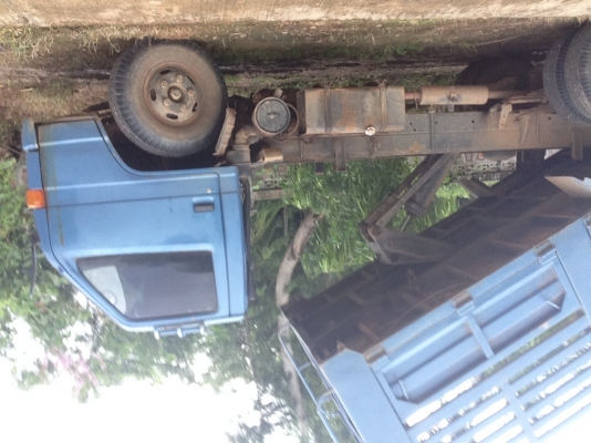 รถ 6 ล้อดั้ม 5 คิว