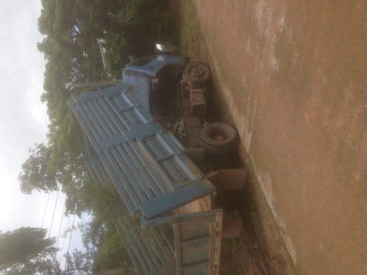 รถ 6 ล้อดั้ม 5 คิว