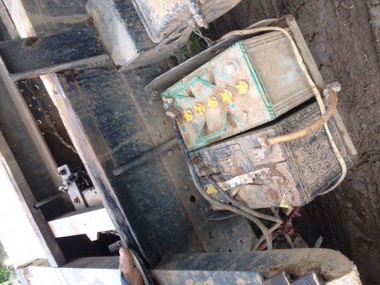 รถ 6 ล้อดั้ม 5 คิว