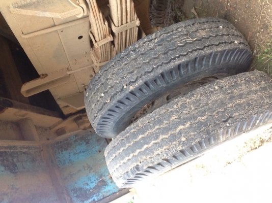 รถ 6 ล้อดั้ม 5 คิว