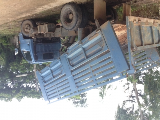 รถ 6 ล้อดั้ม 5 คิว