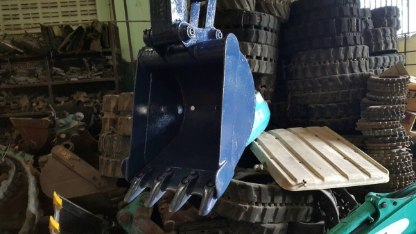 ขาย รถขุด KOMATSU รุ่น PC30-5- มือสองญี่ปุ่น สวยพร้อมใช้งาน มือถือ/LINE ID : 0818753444 ขาย รถขุด KOMATSU รุ่น PC30-5- มือสองญี่ปุ่น สวยพร้อมใช้งาน มือถือ/LINE ID : 0818753444