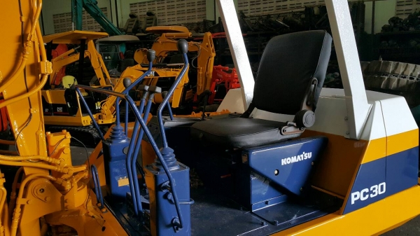ขาย รถขุด KOMATSU รุ่น PC30-5- มือสองญี่ปุ่น สวยพร้อมใช้งาน มือถือ/LINE ID : 0818753444 ขาย รถขุด KOMATSU รุ่น PC30-5- มือสองญี่ปุ่น สวยพร้อมใช้งาน มือถือ/LINE ID : 0818753444